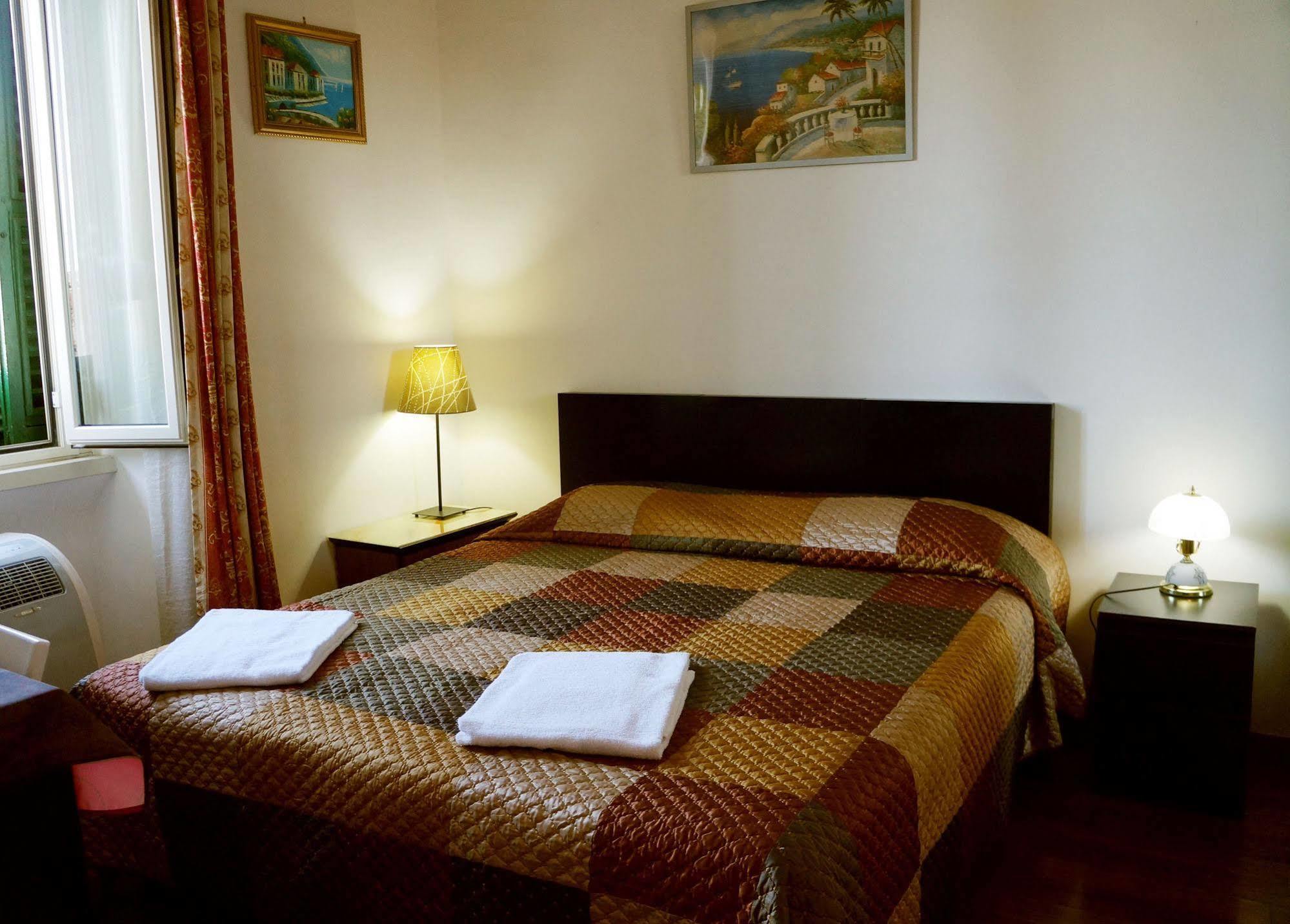 Casa Dell'Amicizia Bed and Breakfast Rome Buitenkant foto
