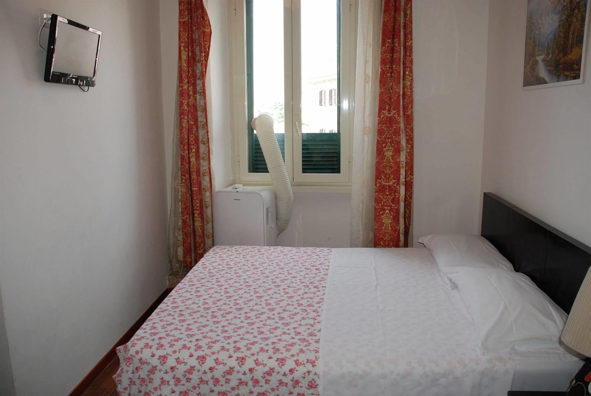 Casa Dell'Amicizia Bed and Breakfast Rome Buitenkant foto